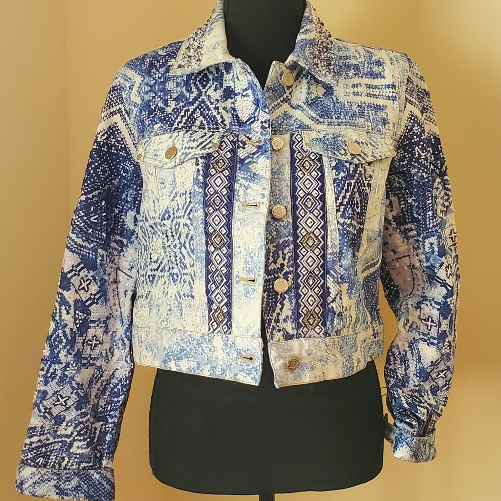 Chico’s Blue and White Beaded Cropped Denim Jean Jacket size 1